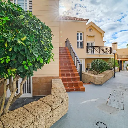 Yucca Park Duplex Apartman